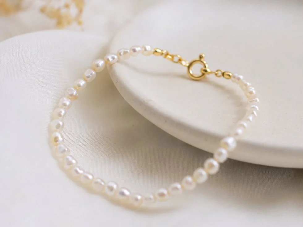 baroque pearl bracelets